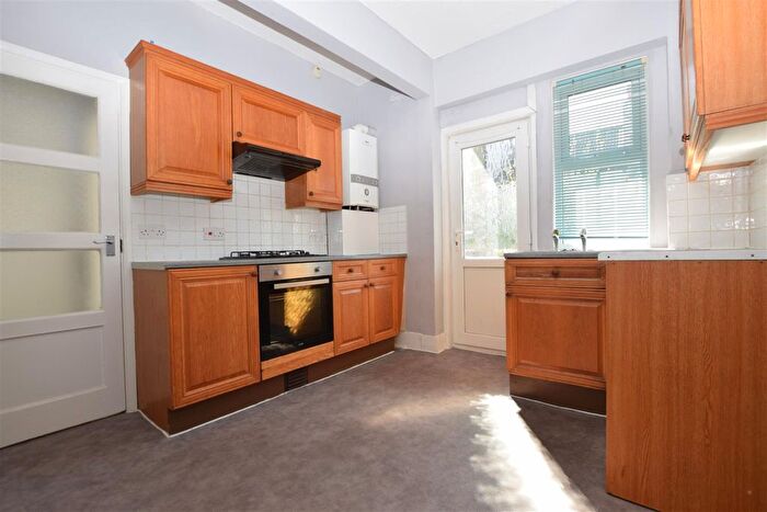 2 Bedroom Flat To Rent In Spring Street, St Leonards On Sea, TN37