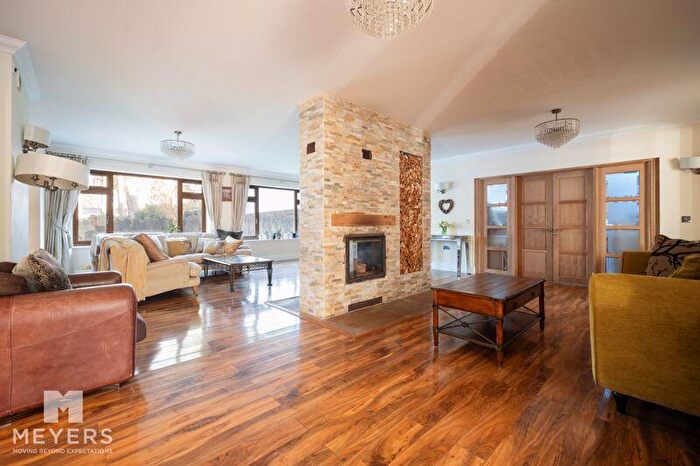 5 Bedroom Detached House For Sale In Golf Links Road, Ferndown, BH22