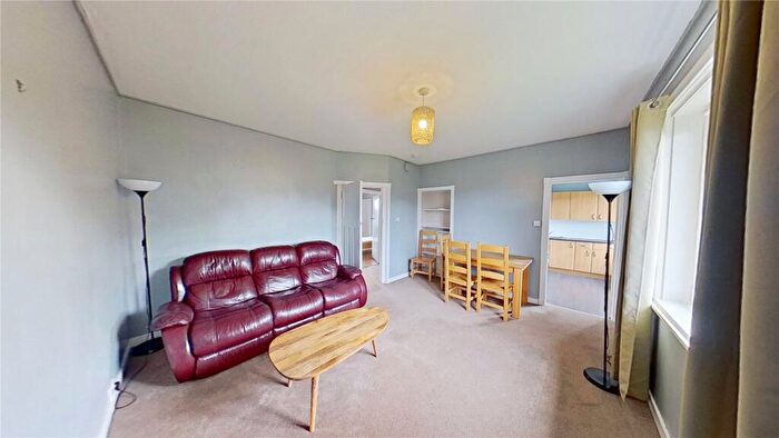 2 Bedroom Flat To Rent In Broomhall Avenue, Edinburgh, EH12