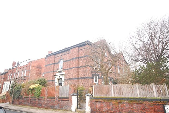 3 Bedroom Flat To Rent In Alexandra Road, Prenton, CH43