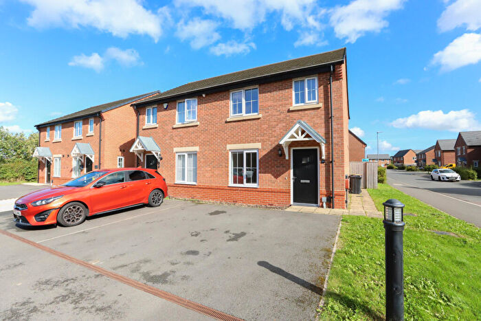 3 Bedroom Semi-Detached House For Sale In Beaminster Avenue, Preston, PR4