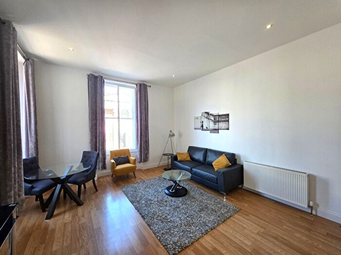 1 Bedroom Flat To Rent In Dee Street, City Centre, Aberdeen, AB11