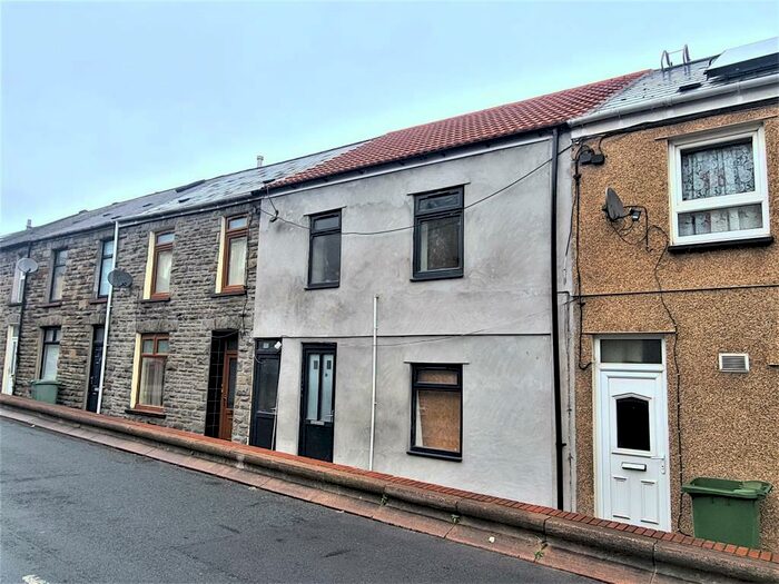2 Bedroom Maisonette To Rent In Penrhiwceiber Road, Mountain Ash, CF45