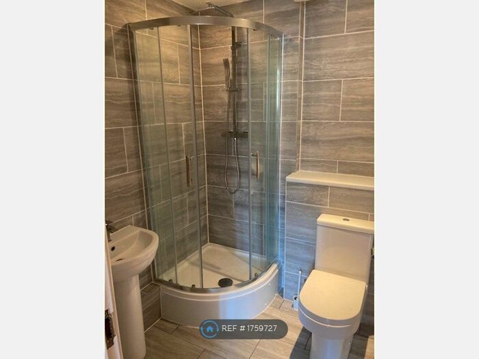 2 Bedroom Flat To Rent In Abbey Court, Coventry, CV1