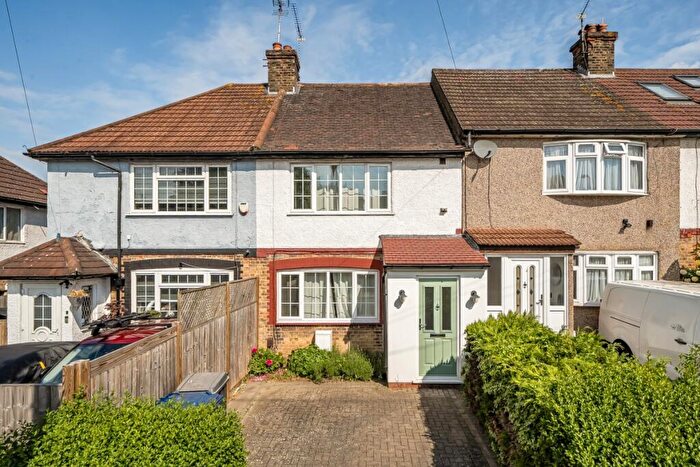 2 Bedroom Flat To Rent In Garth Road London, NW2