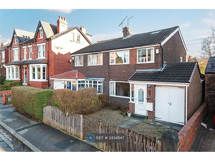 3 Bedroom Semi-Detached House To Rent In Gledhow Wood Grove, Leeds, LS8