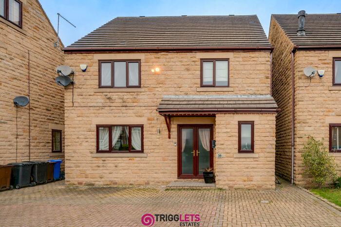 4 Bedroom Detached House To Rent In Yew Lane, Sheffield, S5