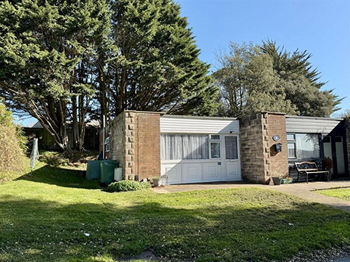 2 Bedroom Semi-Detached Bungalow For Sale In Gurnard Pines, Cowes, PO31