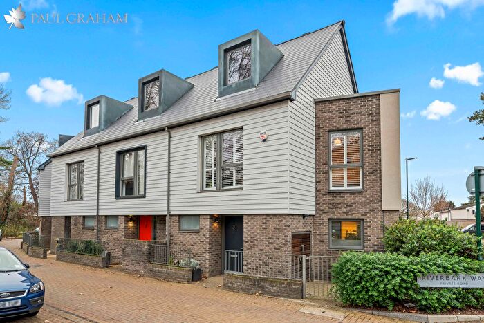 4 Bedroom Town House For Sale In Riverbank Way, Hackbridge, SM6