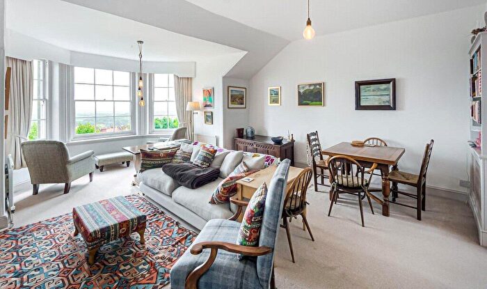 2 Bedroom Apartment For Sale In London Road, Arundel, West Sussex, BN18