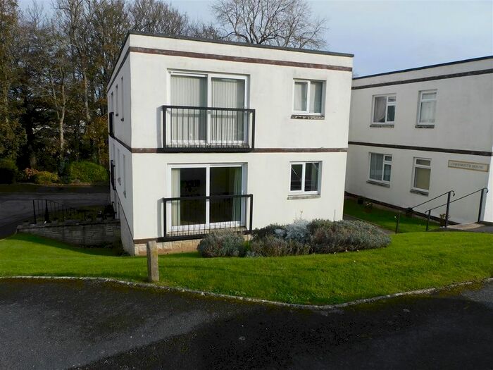 1 Bedroom Flat To Rent In Portland Court, Lyme Regis, DT7