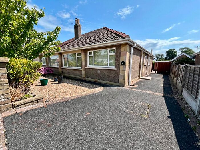 2 Bedroom Bungalow To Rent In Fulwood Drive, Morecambe, LA4