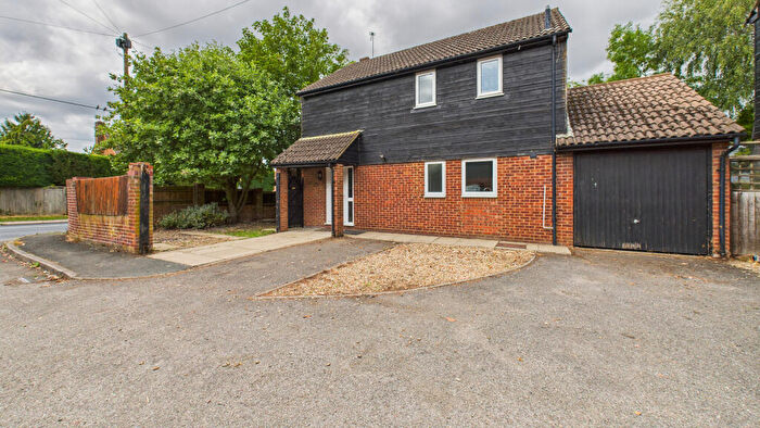 4 Bedroom Detached House For Sale In Cosy Corner, Aston Clinton, Aylesbury, Buckinghamshire, HP22