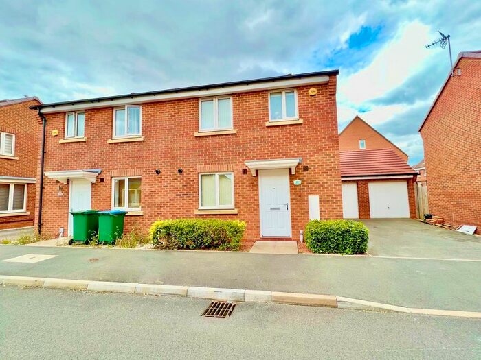 3 Bedroom Semi-Detached House To Rent In Middlesex Road, Stoke Village, Coventry, CV3