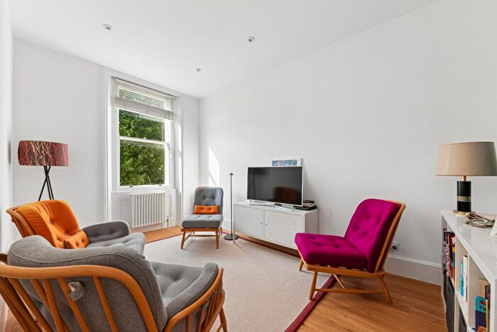 2 Bedroom Apartment To Rent In Wickham Road, London, SE4