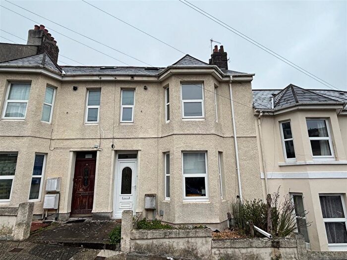 2 Bedroom Flat To Rent In Mostyn Avenue, Plymouth, PL4