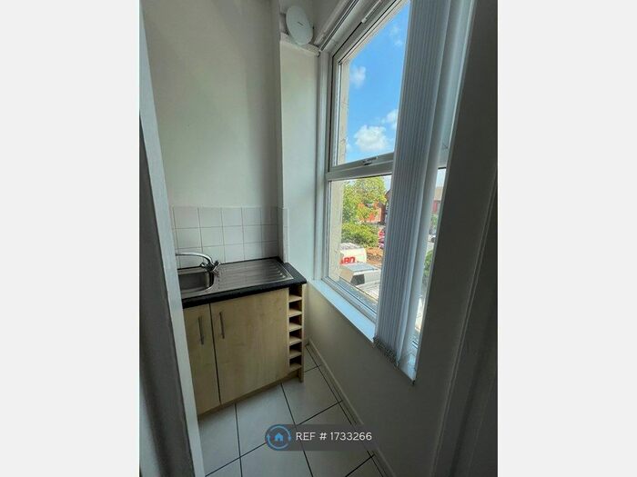 1 Bedroom Flat To Rent In Derby Lane, Liverpool, L13