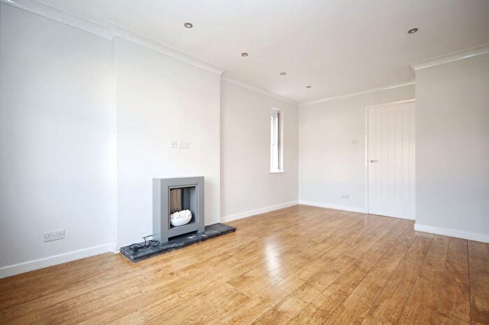 2 Bedroom Detached House For Sale In Sandstone Road, Wigan, WN3