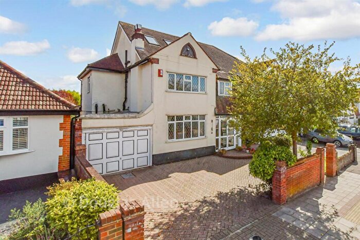 6 Bedroom Semi-Detached House For Sale In Havering Drive, Romford, Essex, RM1