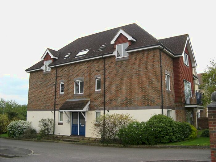 1 Bedroom Flat To Rent In Ladbroke Road, Redhill, Surrey, RH1