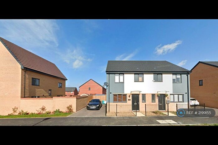 3 Bedroom Semi-Detached House To Rent In Manor Drive, Peterborough, PE4