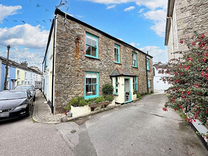 2 Bedroom Cottage For Sale In Trefusis Road, Flushing, TR11
