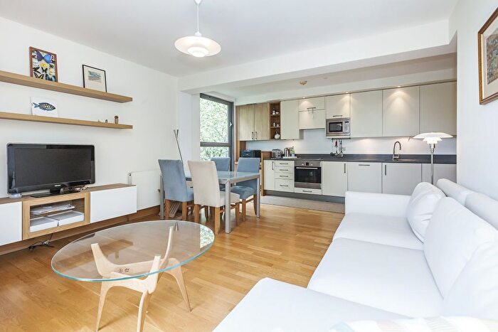 2 Bedroom Flat To Rent In Leathermarket Street, Bermondsey, SE1