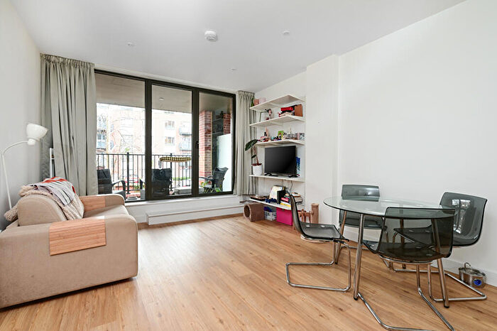 1 Bedroom Apartment To Rent In Farnborough Road, Farnborough, GU14