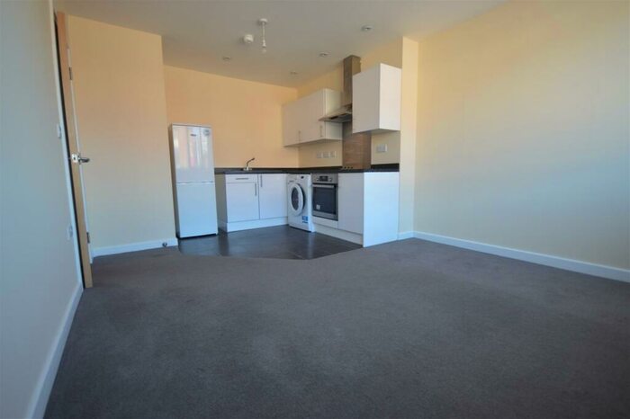 2 Bedroom Flat To Rent In Burleys Way, Leicester, LE1