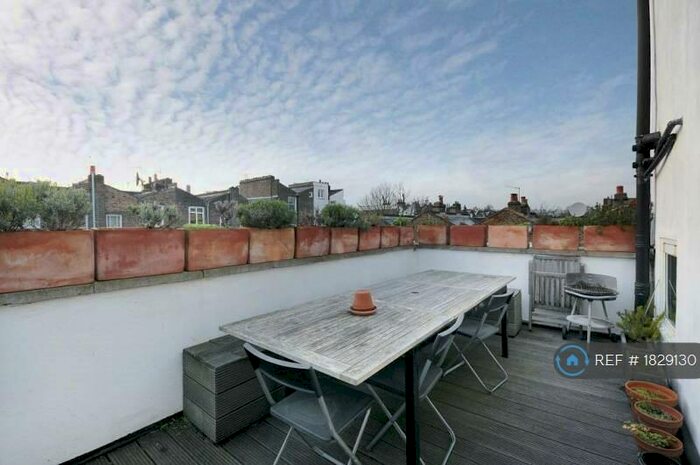 2 Bedroom Flat To Rent In Sussex Way, London, N7