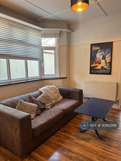 4 Bedroom Maisonette To Rent In Wimborne Road, Bournemouth, BH9