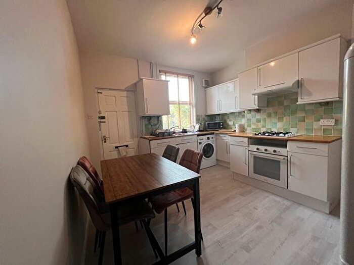 3 Bedroom Terraced House To Rent In Cundy Street, Sheffield, S6