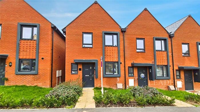 3 Bedroom End Of Terrace House For Sale In Bluebell Way, Whiteley, Fareham, PO15