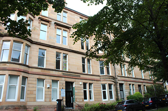 2 Bedroom Flat To Rent In Barrington Drive, / Glasgow, G4