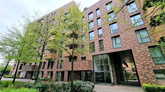 2 Bedroom Flat To Rent In Truman Walk, London, E3