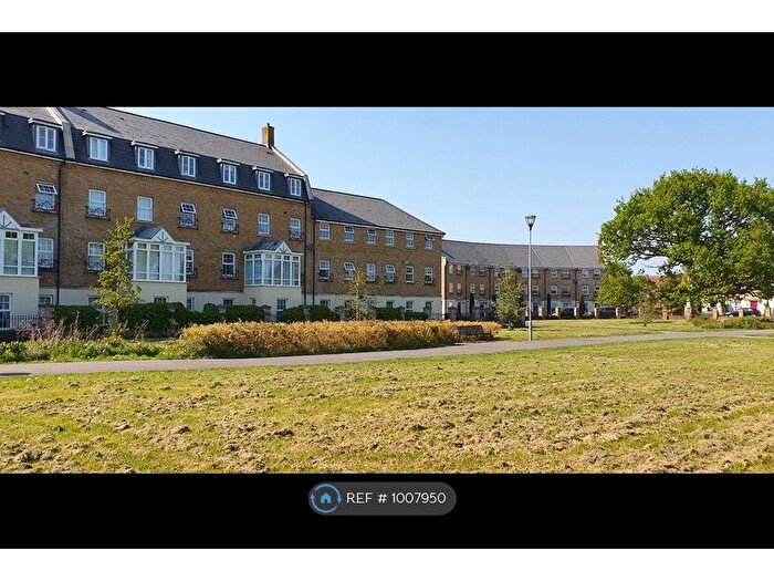 2 Bedroom Flat To Rent In Woodland Court, Swindon, SN25