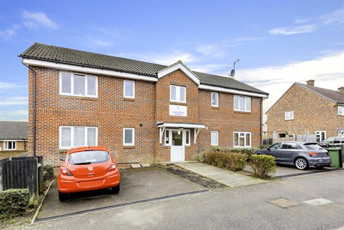 1 Bedroom Flat For Sale In Malmstone Avenue, Merstham, Redhill, RH1