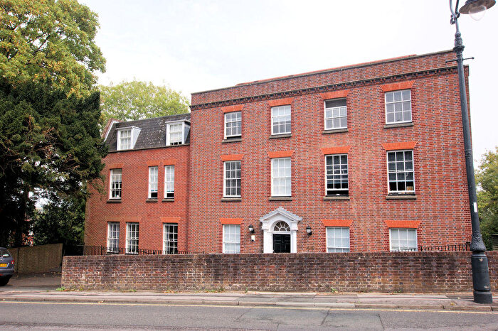 1 Bedroom Apartment For Sale In High Street, Fareham, PO16