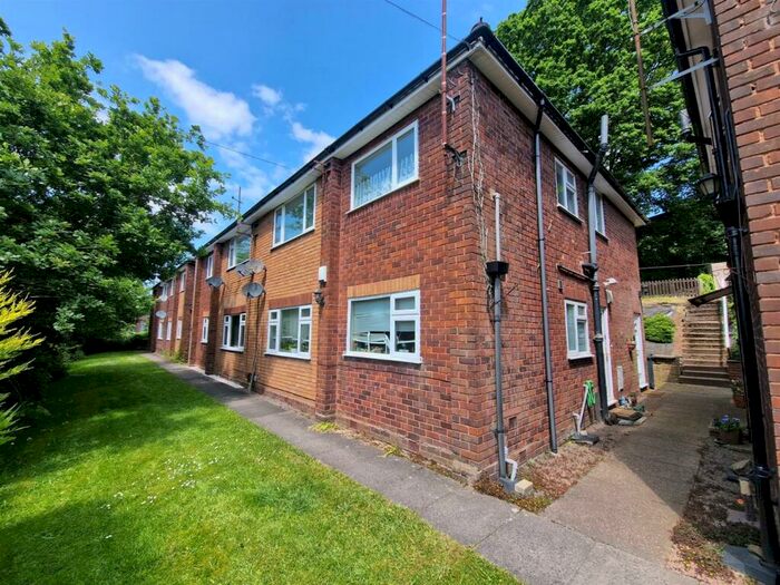 2 Bedroom Maisonette To Rent In South Road, Northfield, Birmingham, B31