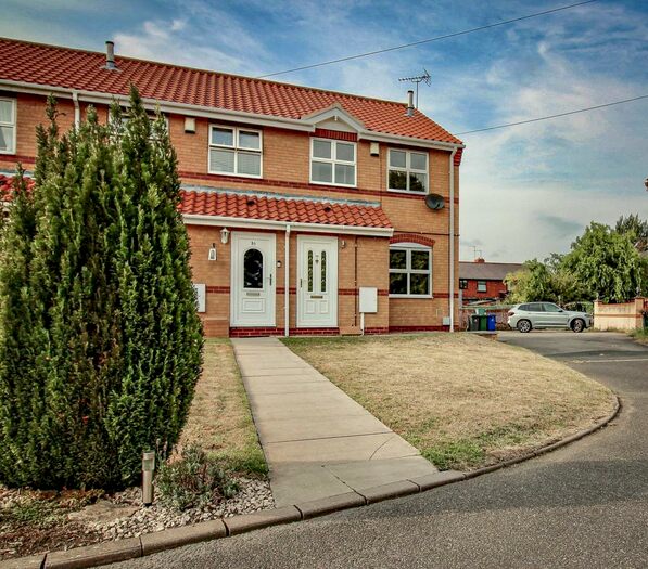 3 Bedroom End Of Terrace House To Rent In The Paddock, Adwick-le-Street, DN6