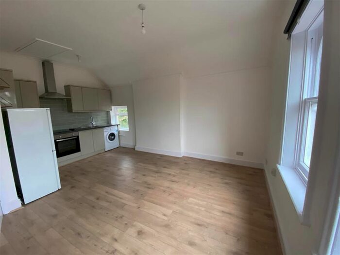 1 Bedroom Flat To Rent In Alexandra Drive, Aigburth, L17