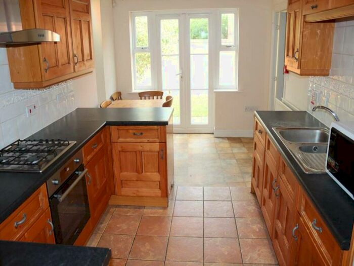 5 Bedroom House To Rent In Horsa Gardens, Hatfield, Hertfordshire, AL10