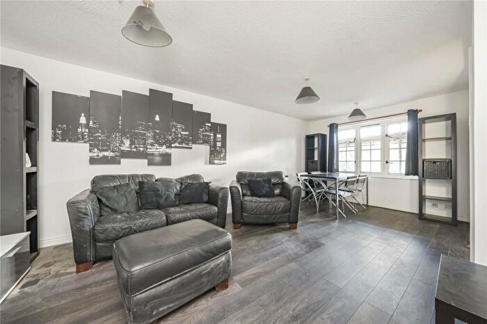 2 Bedroom Flat To Rent In Parkside, Wimbledon, SW19