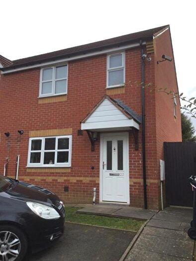 2 Bedroom Semi Detached House To Rent In Queen Elizabeth Road, Nuneaton, CV10