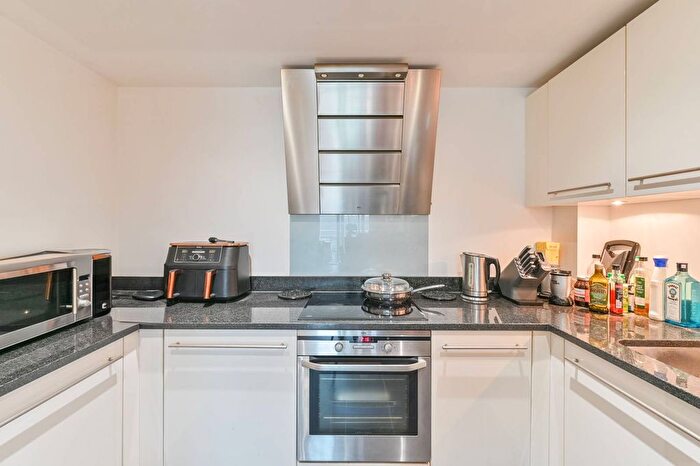 1 Bedroom Flat To Rent In Argyll Road, Woolwich, London, SE18