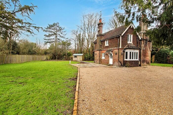 3 Bedroom Detached House To Rent In Chownes Mead Lane, Haywards Heath, RH16