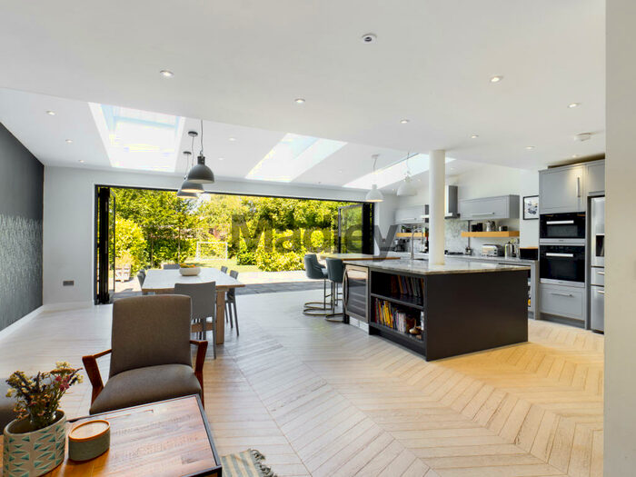 4 Bedroom Semi-Detached House To Rent In Lichfield Road, Cambridge, Cambridgeshire, CB1