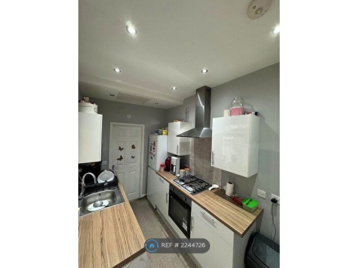 3 Bedroom Terraced House To Rent In Richmond Street, Coventry, CV2