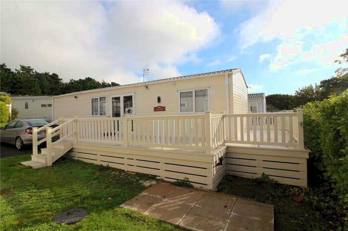 2 Bedroom Park Home For Sale In Seabreeze, Shorefield Park, Near Milford On Sea, Hampshire, SO41