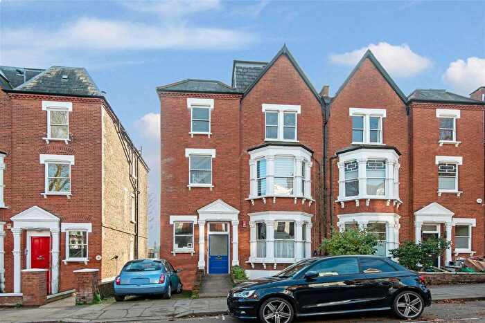 1 Bedroom Flat For Sale In Nassington Road, Hampstead Heath, NW3